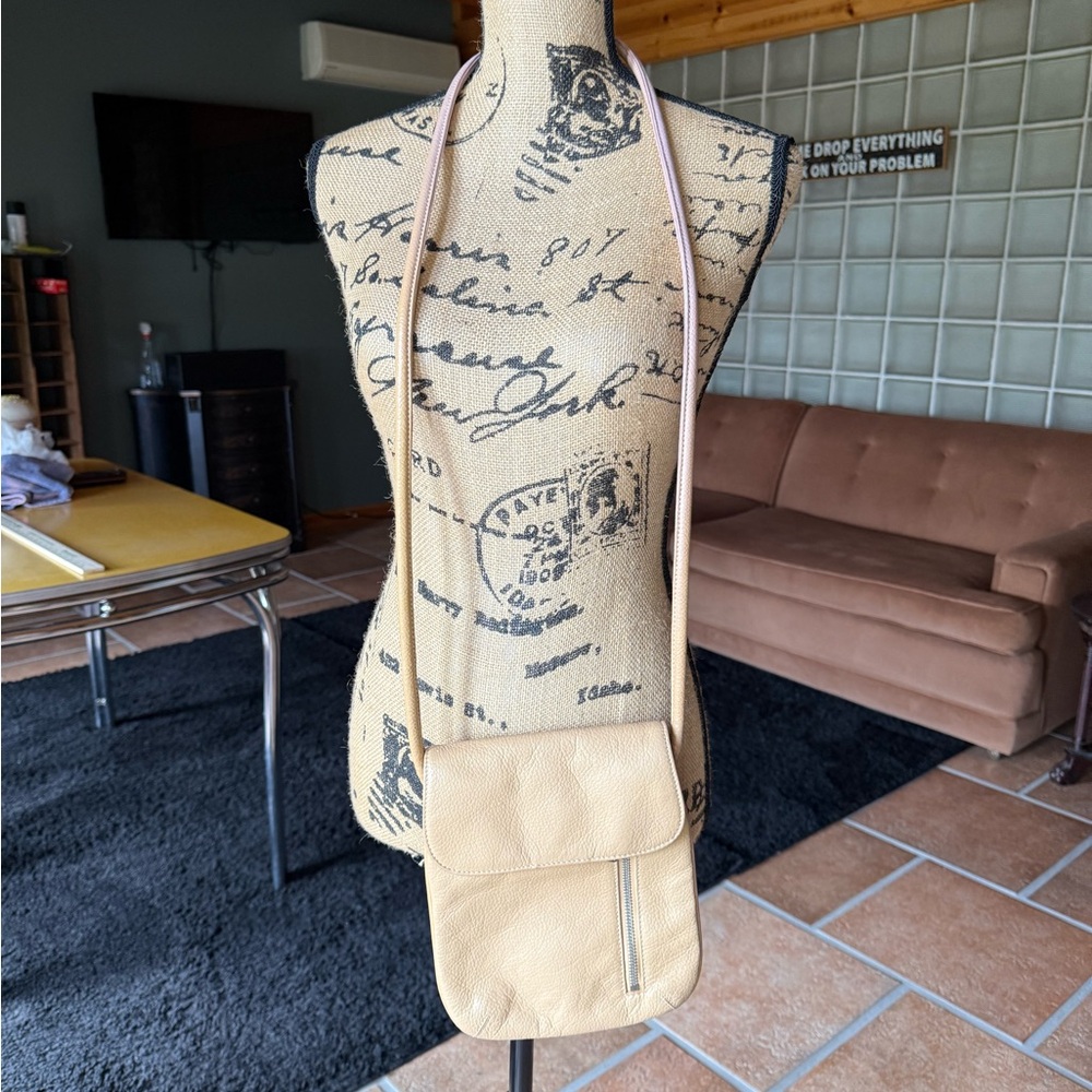 Tignanello Beige Leather Messenger Bag